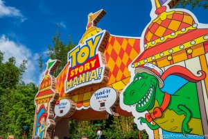 new-toy-story-mania-queue-3-entrance.jpg
